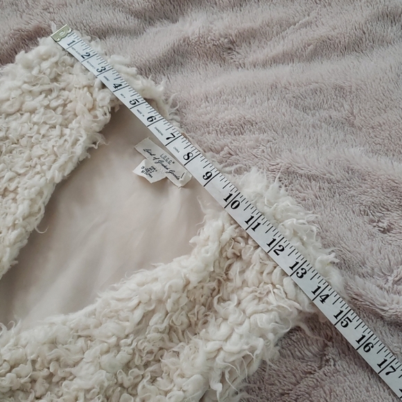 H&M L.O.G.G. Cream Sherpa Vest Size Small - Picture 6 of 7